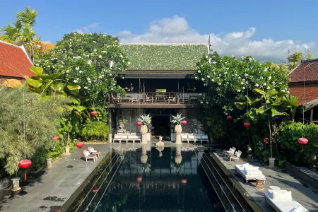 Villa Mahabhirom