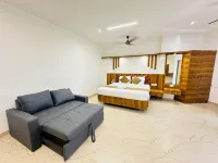 Shambhavi Hotel & Convention Centre