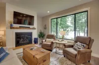 Lake Ida Home: Fireplace & Cross-Country Skis - parking