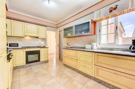 Villa Teide Sol with heated pool and air conditioning, Playa Fañabe, Costa Adeje