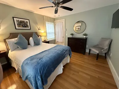 86 Dr Marcus House - Popular Broadway Area Hotels near The Breakers