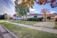 Green Bay Vacation Home Half Mi to Lambeau Field! - Bintang 2
