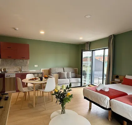 Luxury Singular Pensión Estudios Blue Hotels in Milladoiro