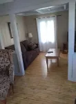 Cheerful 5 Bedroom Cottage Mins from Casino
