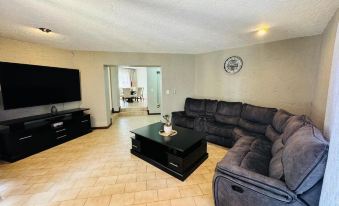 Villa Picasso - 2 Bed Villa