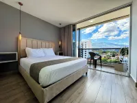 Torre Zurich Luxury Hotels in Medellin