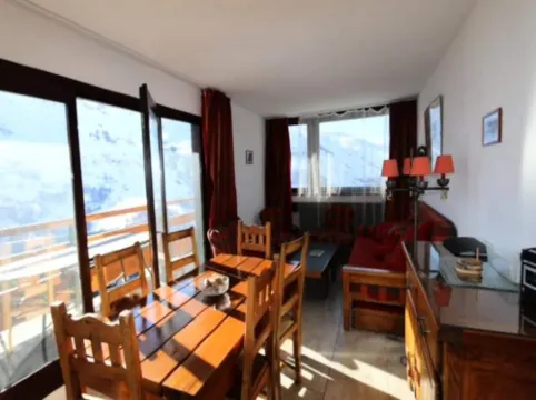 4 Room Apartment 9 people