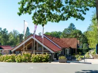 Woodland Stay with Heated Pool - 3-Star