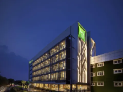 ibis Styles Jakarta Sunter Hotel dekat Mal Sunter