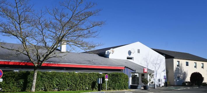 Ibis Laval le Relais d'Armor Hotels in Mayenne