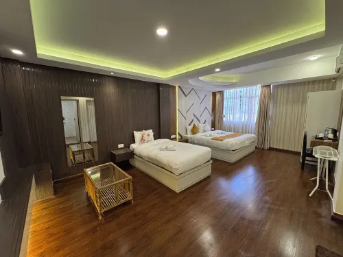 エヴァラ ホテル & アパートメント