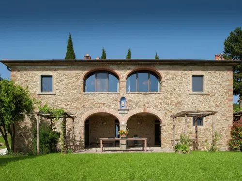 Villa in Tuscany with Organic Wine Estate