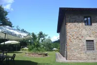 Pleasant Apartment with Swimming Pool Garden BBQ Parking