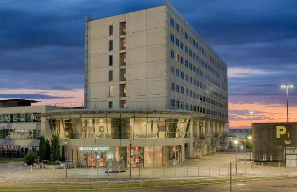 里昂機場諾翰酒店