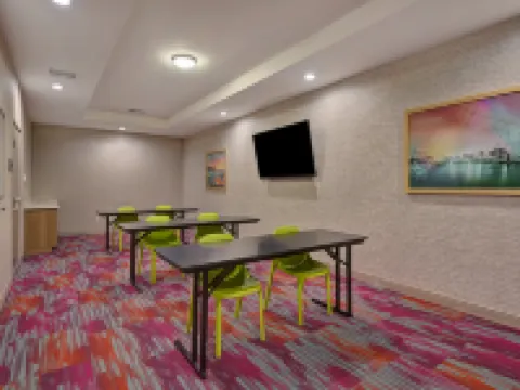 Home2 Suites by Hilton Corpus Christi Southeast Hotels in Corpus Christi