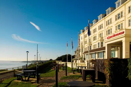 Bournemouth Highcliff Marriott Hotel Отели в г. Борнмут