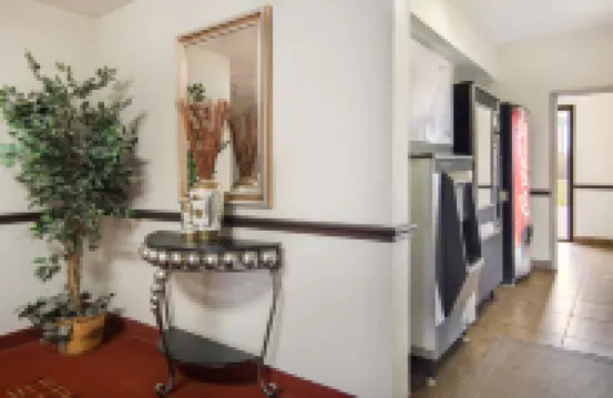 Red Roof Inn Fort Worth - Saginaw