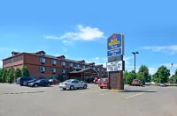 Best Western Plus Concord Inn - Pysäköinti