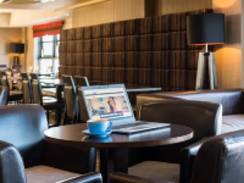 ホリデイ イン エクスプレス ロンドン ルートン エアポート by IHG ルートンのホテル