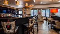 Best Western Premier Crown Chase Inn  Suites - bar