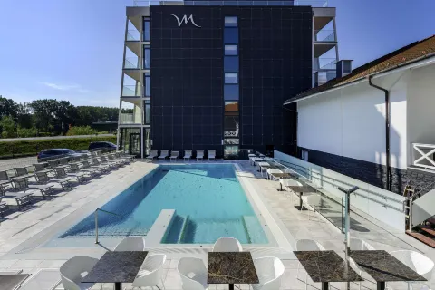 머큐어 토커이 호텔 센터