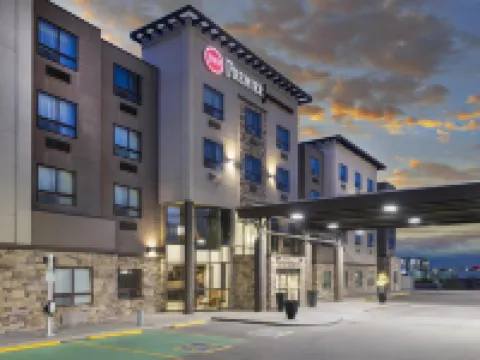 ベストウェスタン プレミア フリーポート イン カルガリー エアポート カルガリーのホテル