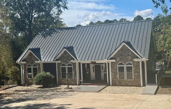7 Bedrooms-4 Kings, 7 Baths! Sleeps 20! Pool Table, Ping Pong & Many Water Toys!