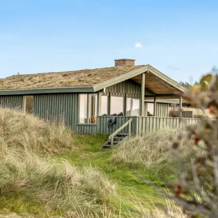 "Fransine" - 480m from the Sea