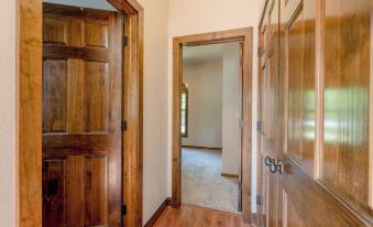 Hickory Hideaway - Communal Pool Access