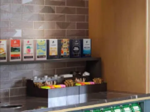 DoubleTree by Hilton North Vancouver Hotels in North Vancouver