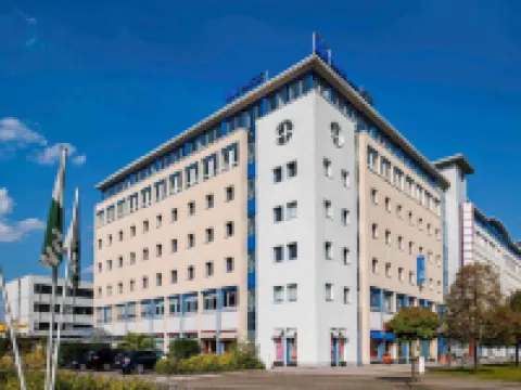 Ibis Budget Berlin Ost Hotels near Kaulsdorf