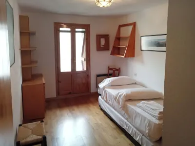 比耶斯卡斯3000的瓦耶德特納公寓 Búbal附近的飯店