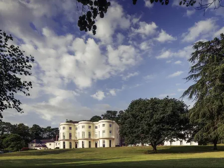 Mercure Gloucester Bowden Hall Hotel Отели в г. Аптон Сейнт Леонардс