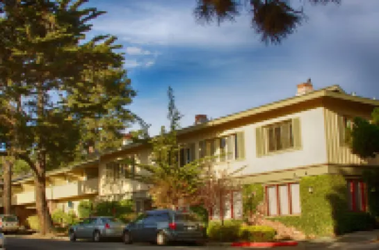 スティルウェルホテル カーメル・プラザ周辺のホテル