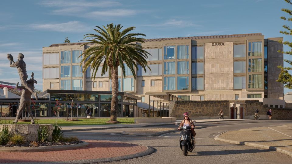 Warders Hotel by Garde