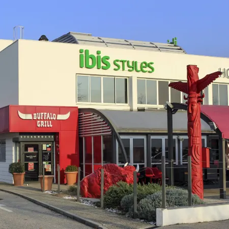 Ibis Styles Crolles Grenoble A41