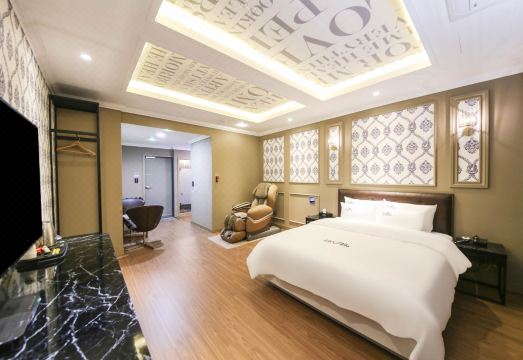 태안 숙소 내부 전경