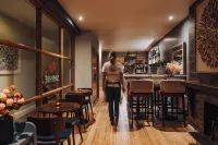 The Old Quay House Hotel - bar