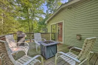 22 Mi to Ski Big Bear! Lake Wallenpaupack Getaway - Pet friendly