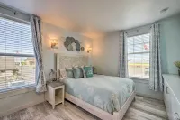 Adorable Downtown Studio - 1 Block to Long Beach! - 3-Star