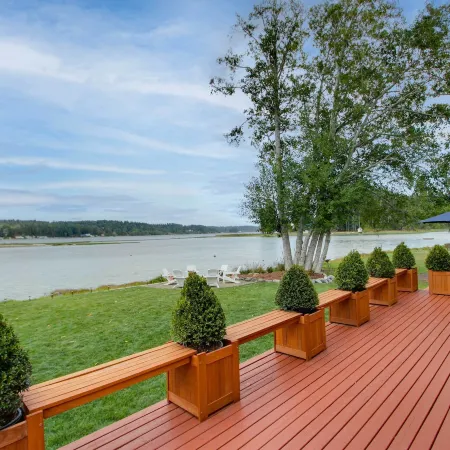 Waterfront Allyn Home with Fire Pit + 2 Kayaks!