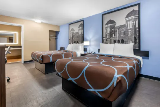 Super 8 by Wyndham Gadsden Al