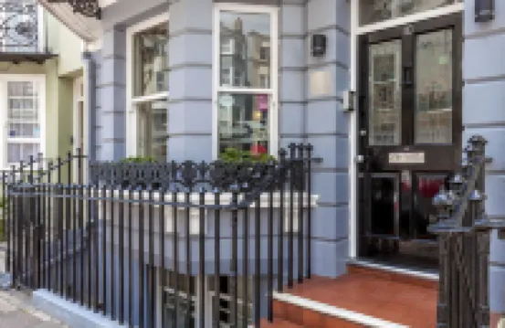 布萊登威夫酒店