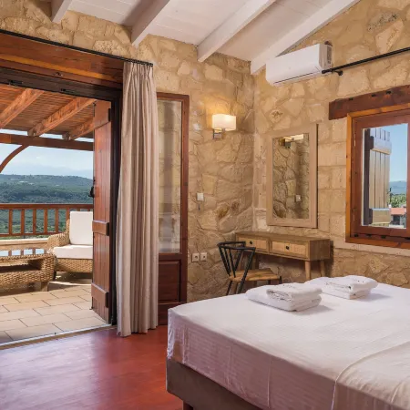Spilia Village Hotel & Villas