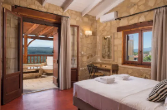 Spilia Village Hotel & Villas