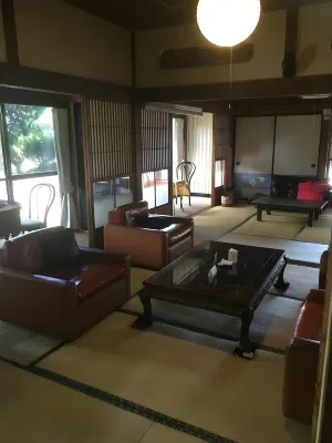 Wafu Guesthouse Kashiwaya - 2-Star