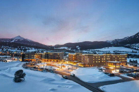Residence Inn Big Sky/The Wilson Hotel فنادق في 