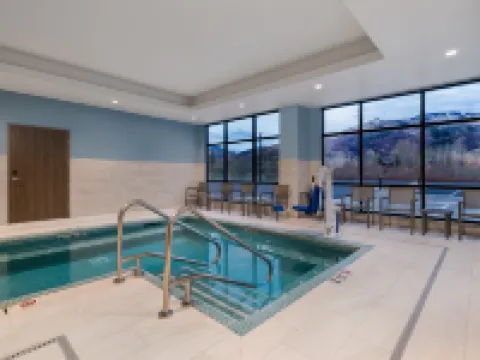 Holiday Inn Express & Suites Steamboat Springs by IHG Hotels in Steamboat Springs