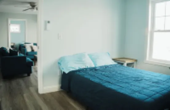 10 Second Walk to Beach: Rare Atlantic Ave Pet Friendly Oceanview Condo