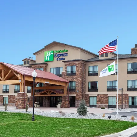 Holiday Inn Express & Suites LANDER by IHG